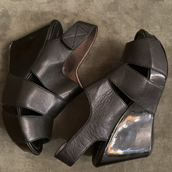 Kenneth Cole Reaction, Black Leather, Size 8.5 - Picture 5 of 11